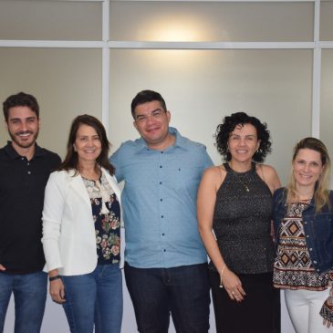 Presidente do Coren-AL visita experiências exitosas em MG