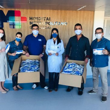 Coren-AL entrega máscaras nos hospitais Metropolitano e Universitário