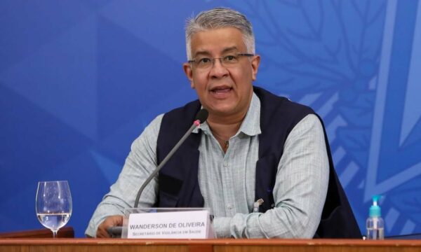 Vacinação é fundamental para evitar novos surtos no Brasil