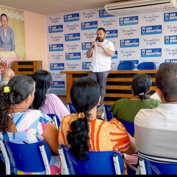 Enfermeiro da Câmara Técnica do Coren-AL palestra sobre Manejo do Paciente em Urgências e Emergências Psiquiátricas