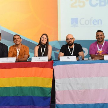 Enfermagem em Alagoas promove discussão sobre cuidados de saúde para a comunidade LGBTQIAPN+