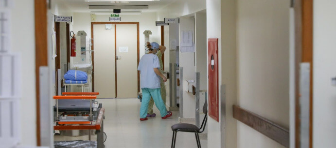 Piso da enfermagem: ao retomar jornada de 44 horas, STF contraria a OMS