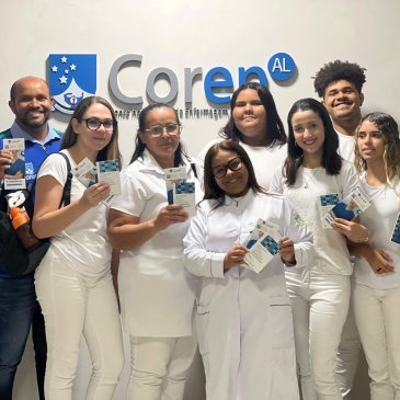Estudantes de enfermagem realizam visita técnica a sede do Coren-AL em Maceió